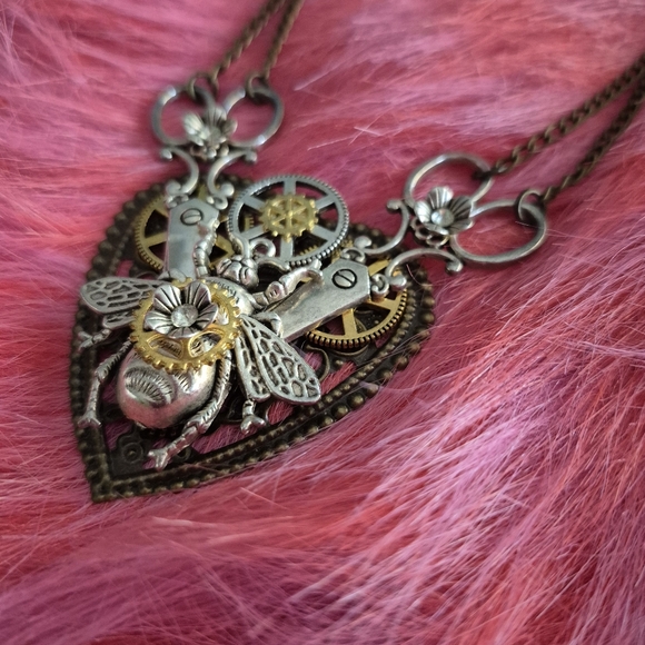 Jewelry - Steampunk Heart Pendant Necklace